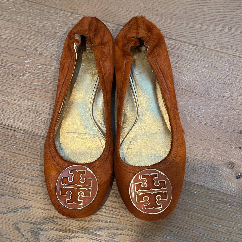 Tory Burch Fur Orange Flats